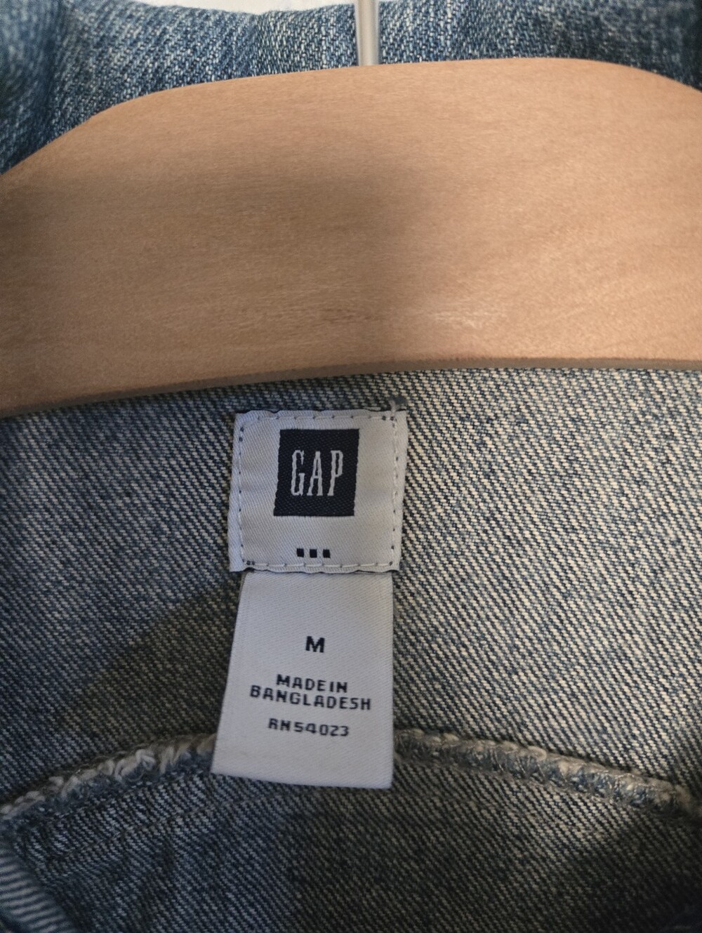Gap | Icon Denim Jacket - Picture 3 of 7